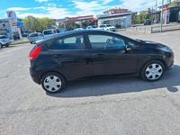 Usata Ford Fiesta 96 CV (70 kW) 2009 Nero Utilitaria