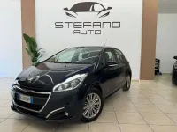 Usata Peugeot 208 Allure 75 CV (55 kW) 2017 Blu/azzurro Utilitaria