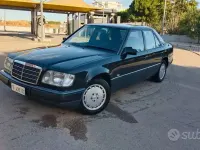 Usata Mercedes 200 122 CV (89 kW) 1991 Nero Berlina
