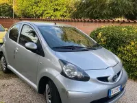 Usata Toyota Aygo 68 CV (50 kW) 2007 Grigio Utilitaria