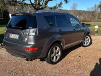 Usata Mitsubishi Outlander Instyle 140 CV (102 kW) 2007 Grigio SUV