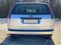 Usata Ford Focus Style 90 CV (66 kW) 2006 Grigio Station wagon
