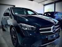 Usata Mercedes B200 150 CV (110 kW) 2019 Nero Monovolume