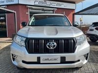 Usado Toyota Land Cruiser 177 CV (130 kW) 2018 Gris SUV