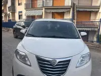 Usata Lancia Ypsilon 69 CV (50 kW) 2013 Bianco Utilitaria