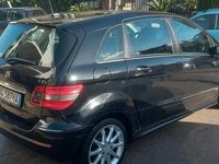 Usata Mercedes B200 140 CV (102 kW) 2007 Nero Monovolume