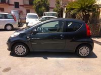 Usata Peugeot 107 68 CV (50 kW) 2006 Grigio Utilitaria