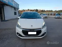 Usata Peugeot 208 Active 75 CV (55 kW) 2018 Bianco Utilitaria