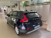 Usata Volvo V40 CC 120 CV (88 kW) 2016 Blu Station wagon