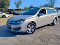 Usata Opel Astra 90 CV (66 kW) 2006 Grigio Station wagon
