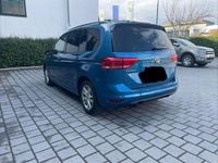 Gebraucht VW Touran Business 150 PS (110 kW) 2020 Blau Van / Kleinbus