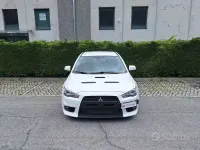 Usata Mitsubishi Lancer Evolution 295 CV (216 kW) 2009 Bianco Berlina