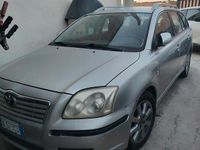 Usata Toyota Avensis 150 CV (110 kW) 2006 Grigio Berlina