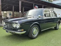 Usata Lancia 2000 116 CV (85 kW) 1970 Blu Berlina