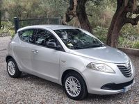Usata Lancia Ypsilon 69 CV (50 kW) 2013 Grigio Utilitaria