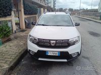 Usata Dacia Sandero Stepway 95 CV (69 kW) 2019 Bianco Berlina