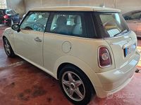 Usata Mini ONE Pepper 95 CV (69 kW) 2008 Beige Utilitaria