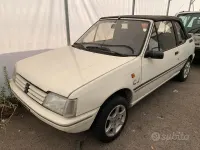 Usata Peugeot 205 54 CV (39 kW) 1990 Bianco Cabrio
