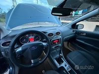 Usata Ford Focus Titanium 90 CV (66 kW) 2008 Grigio Berlina