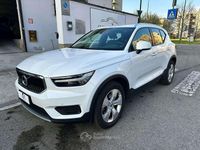 Usata Volvo XC40 Momentum 129 CV (94 kW) 2021 Bianco SUV