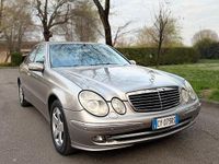 Usata Mercedes E280 190 CV (139 kW) 2006 Grigio Berlina
