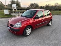 Usata Renault Clio II Dynamique 65 CV (47 kW) 2004 Rosso Berlina