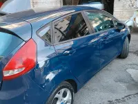 Usata Ford Fiesta 97 CV (71 kW) 2012 Bluazzurro Berlina