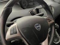 Usata Lancia Ypsilon 69 CV (50 kW) 2020 Blu Utilitaria