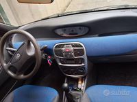 Usata Lancia Ypsilon 54 CV (39 kW) 1999 Grigio Utilitaria