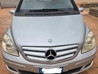 Usata Mercedes B180 109 CV (80 kW) 2007 Grigio Monovolume