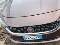 Usado Fiat Tipo Lounge 120 HP (88 kW) 2019 Castanho Carrinha