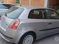 Usata Fiat Stilo 103 CV (75 kW) 2004 Grigio Berlina