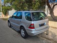 Usata Mercedes ML320 2002 Grigio SUV