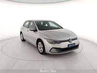 Usata VW Golf VIII Life 110 CV (80 kW) 2020 Grigio metallizzato Berlina