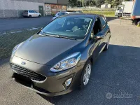 Usata Ford Fiesta 70 CV (51 kW) 2018 Grigio Utilitaria