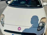 Usata Fiat Punto Lounge 69 CV (50 kW) 2013 Bianco Utilitaria