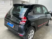 Usata Renault Twingo 69 CV (50 kW) 2016 Rosso Utilitaria