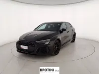 Usata Audi RS3 Sportback Ambiente 400 CV (294 kW) 2024 Nero mythos metallizzato Utilitaria