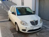 Usata Lancia Ypsilon 69 CV (50 kW) 2011 Beige Utilitaria