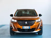 Usata Peugeot 2008 Allure 131 CV (96 kW) 2022 Arancione SUV