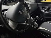 Usata Lancia Ypsilon Silver 80 CV (58 kW) 2015 Utilitaria