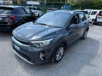 Usata Kia Stonic 101 CV (74 kW) 2023 Grigio SUV