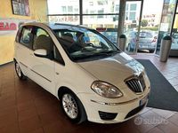 Usata Lancia Musa 77 CV (56 kW) 2011 Bianco Monovolume