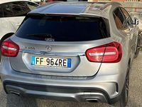 Usata Mercedes GLA200 Premium 156 CV (114 kW) 2016 Argento SUV