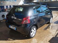 Usata Toyota Yaris 90 CV (66 kW) 2006 Nero Berlina