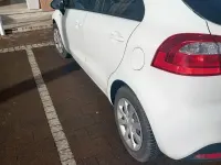 Usata Kia Rio EX 75 CV (55 kW) 2011 Bianco Utilitaria