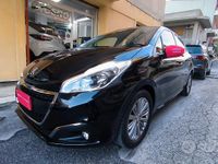 Usata Peugeot 208 Allure 83 CV (61 kW) 2019 Nero Utilitaria