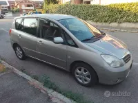 Usata Toyota Corolla 110 CV (80 kW) 2002 Monovolume