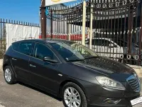 Usata Lancia Delta Gold 120 CV (88 kW) 2013 Grigio Utilitaria