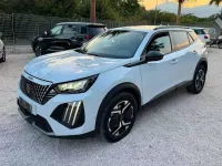 Usata Peugeot 2008 Allure 131 CV (96 kW) 2024 Bianco SUV